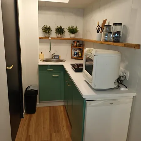 Confort בית אירוח *