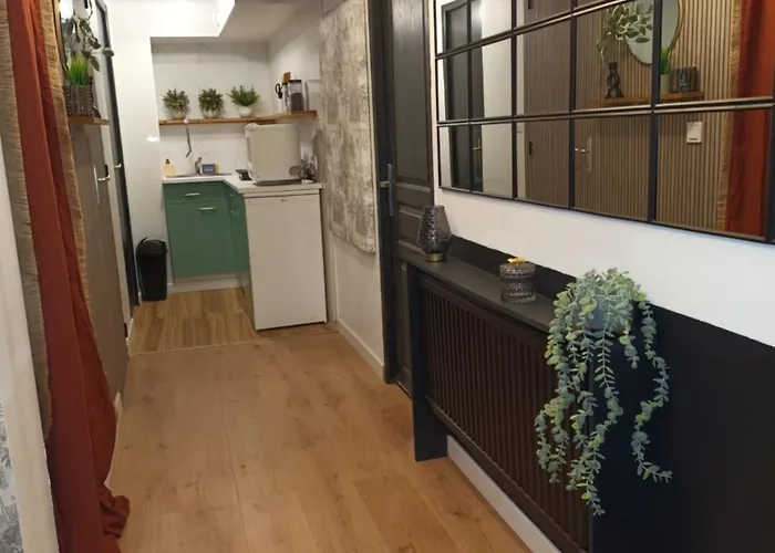 Studio cosy 2 à 4 pers parking privé Quarto em Acomodações Particulares Le Fresne-Camilly