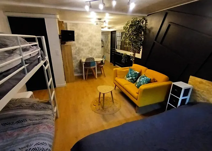 Quarto em Acomodações Particulares Studio cosy 2 à 4 pers parking privé Le Fresne-Camilly